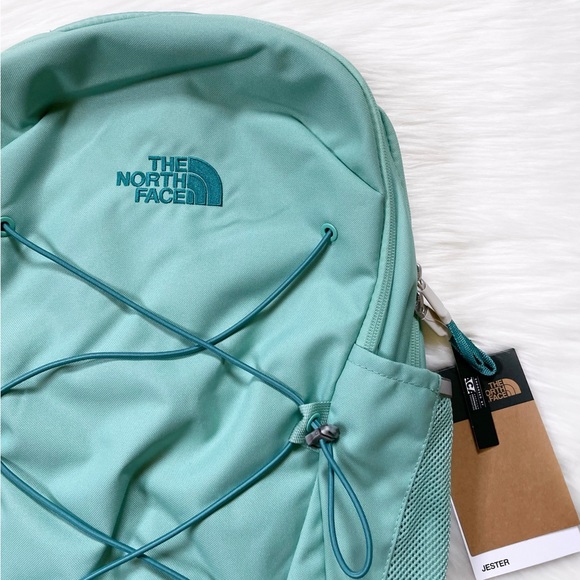 The North Face Women’s Jester 27 Liter Wasabi Backpack - Picture 2 of 7